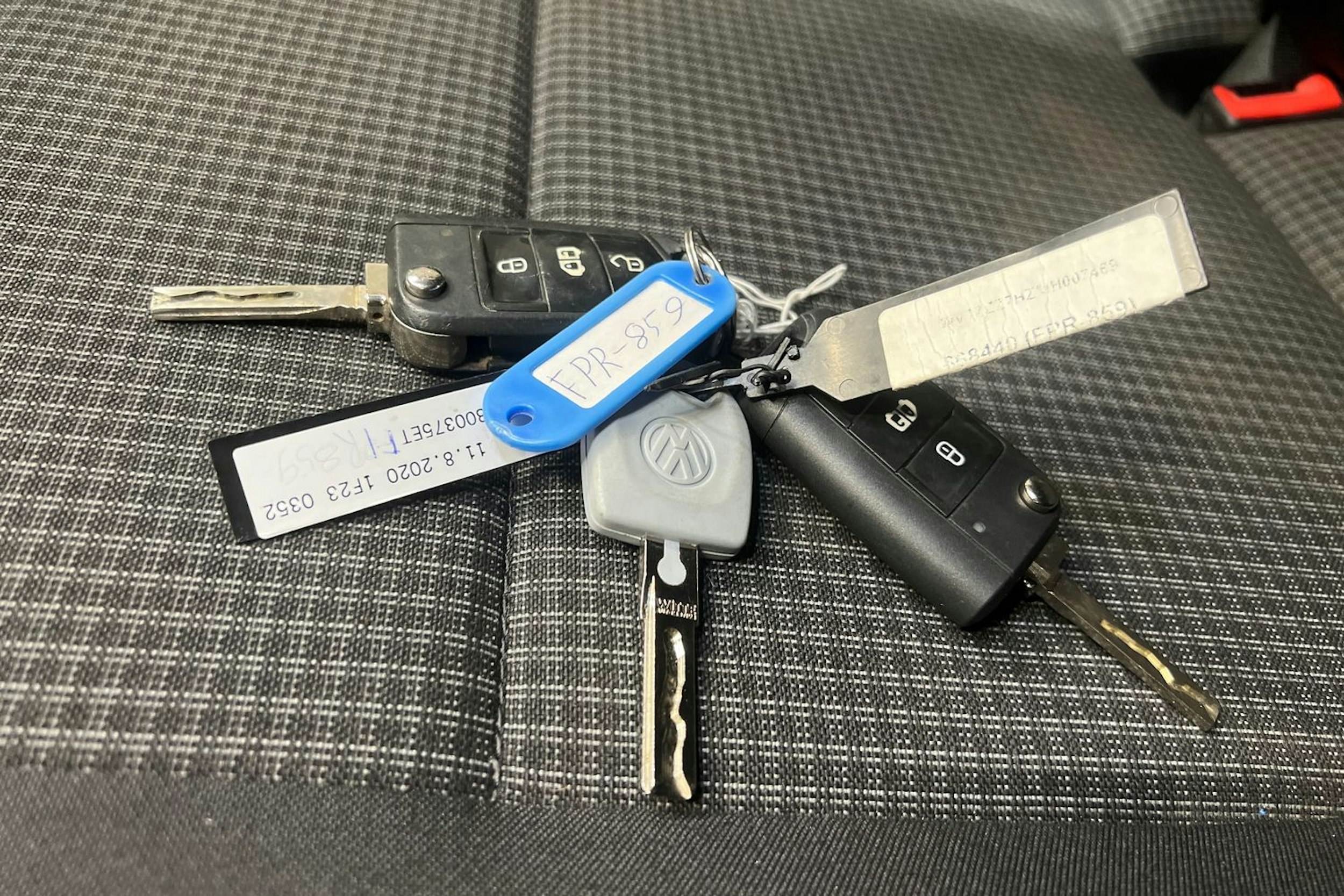 Valkoinen Volkswagen TRANSPORTER 2021 kuva 15.