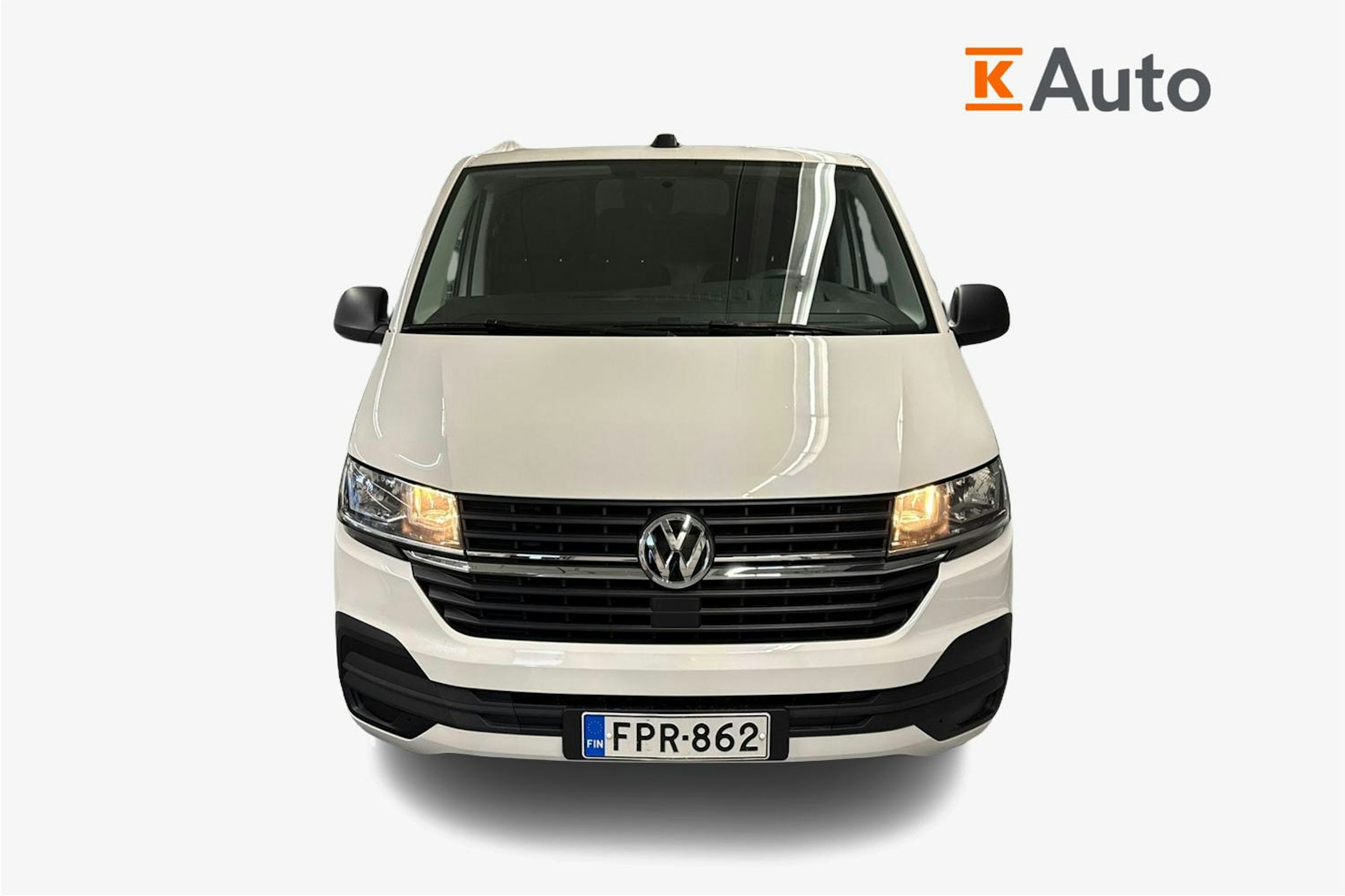 valkoinen Volkswagen Transporter 2021 kuva 5.