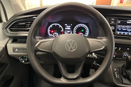 valkoinen Volkswagen Transporter 2021 kuva 16.