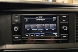 valkoinen Volkswagen Transporter 2021 kuva 19.