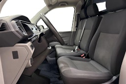 valkoinen Volkswagen Transporter 2021 kuva 6.
