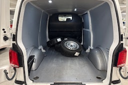 valkoinen Volkswagen Transporter 2021 kuva 11.