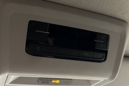 valkoinen Volkswagen Transporter 2021 kuva 19.