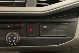 valkoinen Volkswagen Transporter 2021 kuva 18.