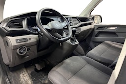 valkoinen Volkswagen Transporter 2021 kuva 3.