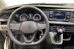 valkoinen Volkswagen Transporter 2021 kuva 9.