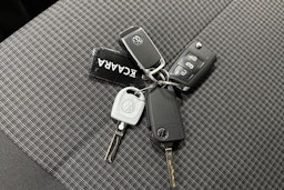 valkoinen Volkswagen Transporter 2021 kuva 23.