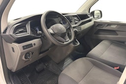 valkoinen Volkswagen Transporter 2021 kuva 8.