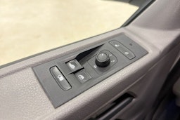 valkoinen Volkswagen Transporter 2021 kuva 21.