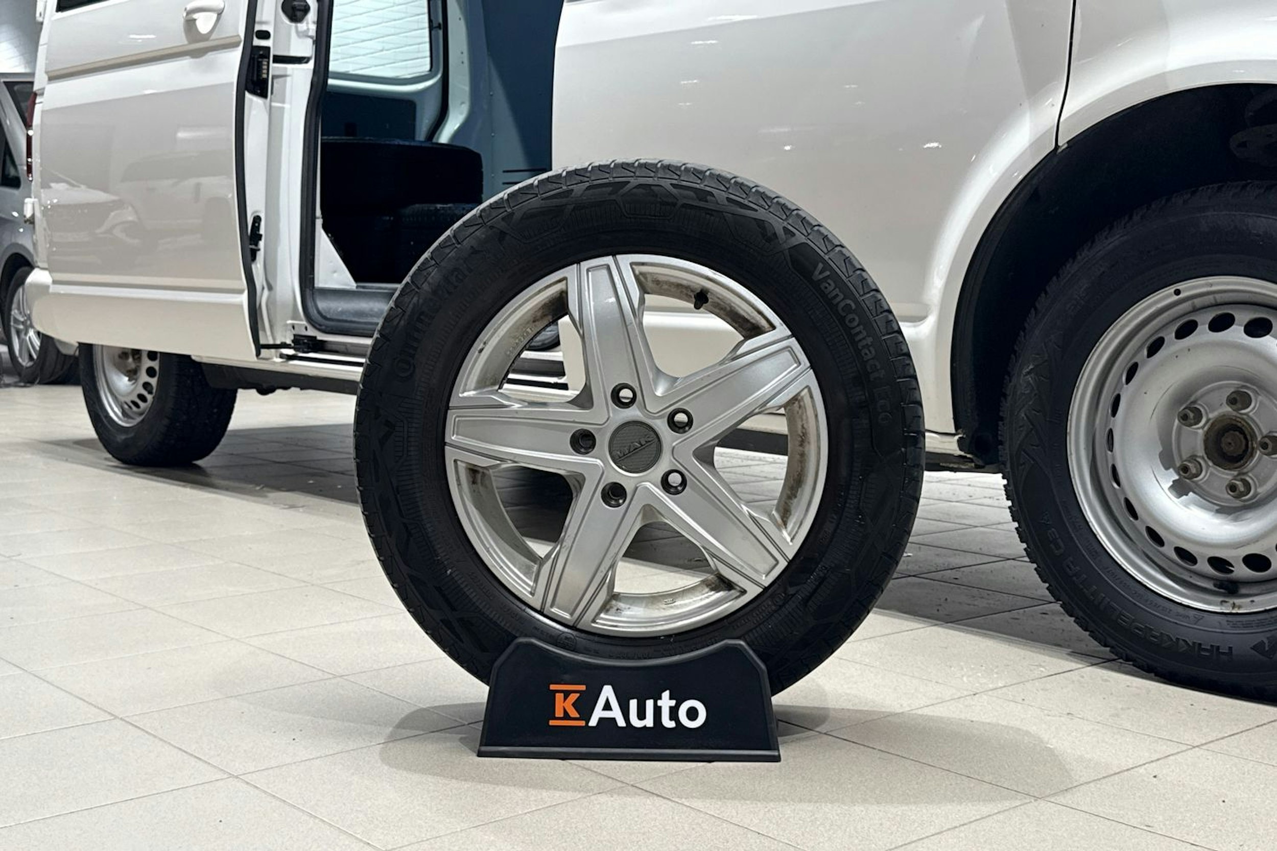 Valkoinen Volkswagen TRANSPORTER 2021 kuva 13.