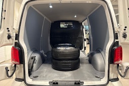 Valkoinen Volkswagen TRANSPORTER 2021 kuva 14.