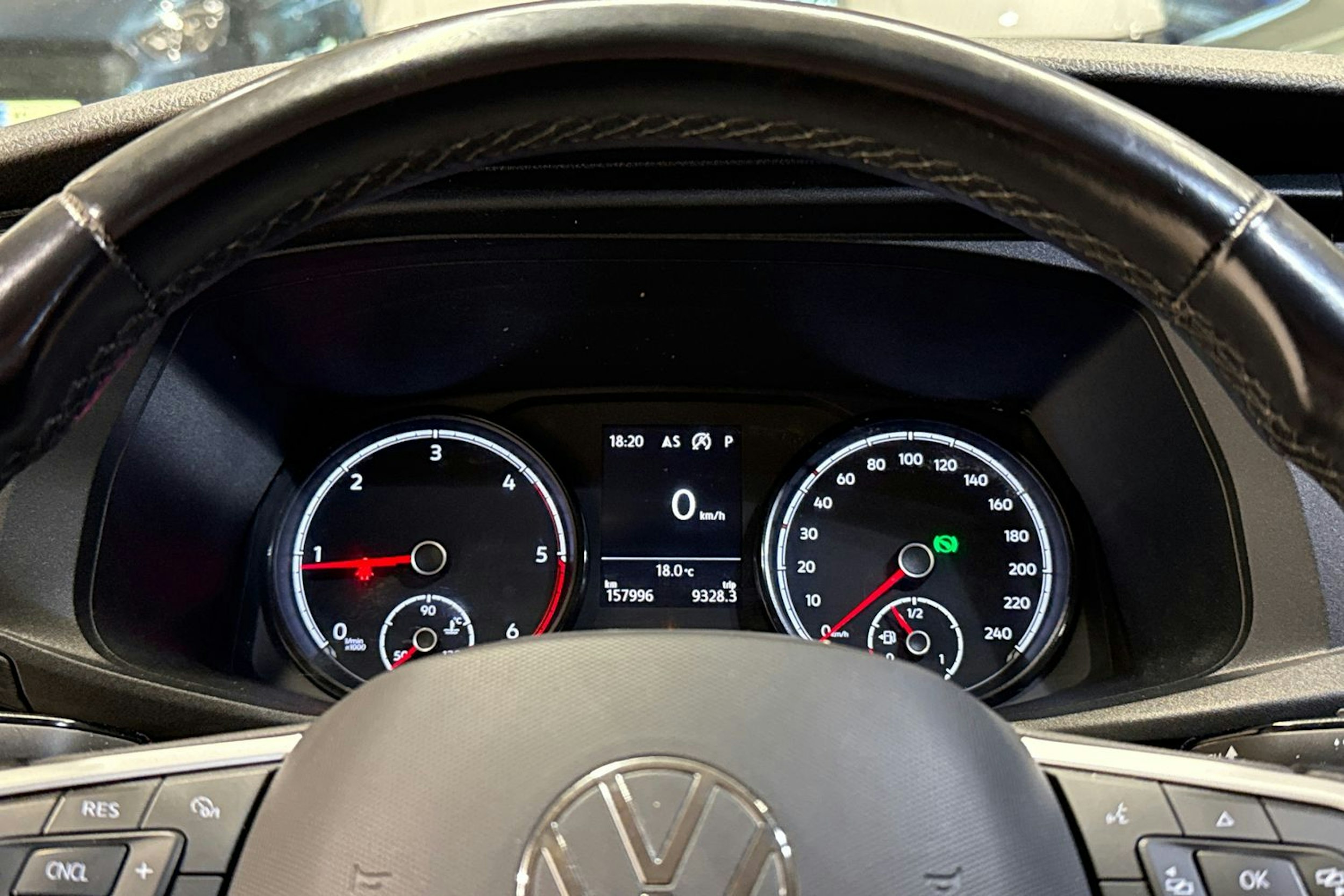 Valkoinen Volkswagen TRANSPORTER 2021 kuva 24.