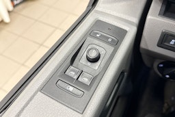 Valkoinen Volkswagen TRANSPORTER 2021 kuva 26.