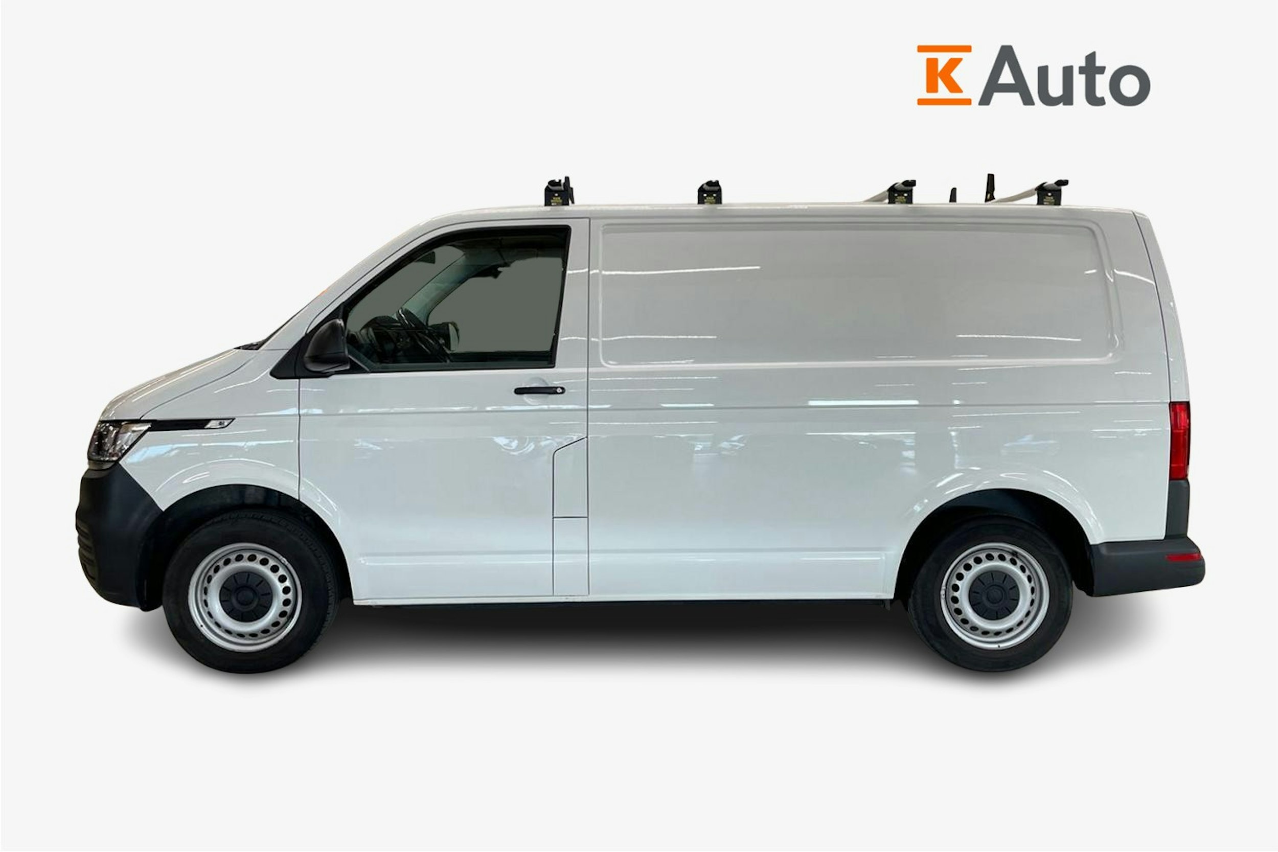valkoinen Volkswagen Transporter 2021 kuva 6.