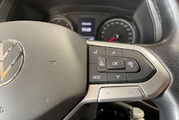 valkoinen Volkswagen Transporter 2021 kuva 28.