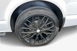 Valkoinen Volkswagen TRANSPORTER 2021 kuva 11.