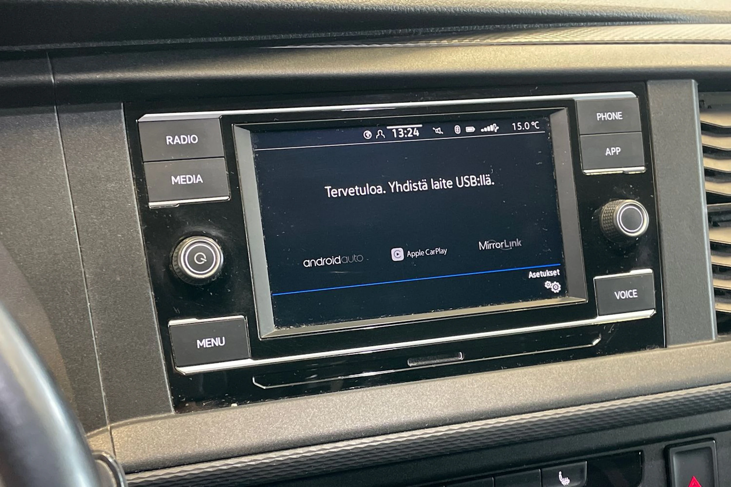 Valkoinen Volkswagen TRANSPORTER 2021 kuva 15.