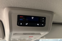 musta Volkswagen Transporter 2021 kuva 22.