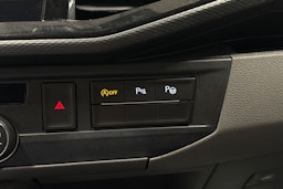 musta Volkswagen Transporter 2021 kuva 26.