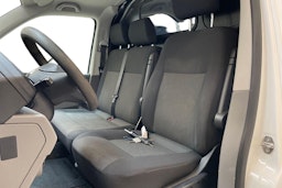 valkoinen Volkswagen Transporter 2021 kuva 9.