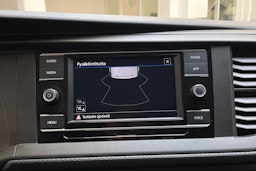 valkoinen Volkswagen Transporter 2021 kuva 20.