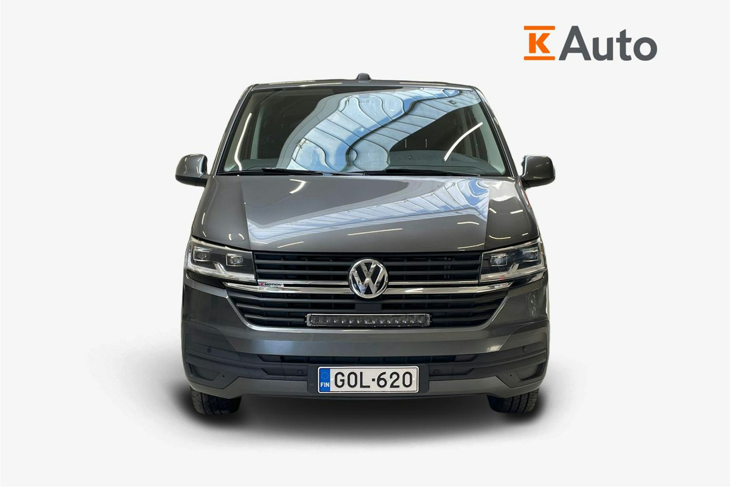 harmaa Volkswagen Transporter 2021 kuva 5.