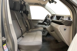 harmaa Volkswagen Transporter 2021 kuva 10.