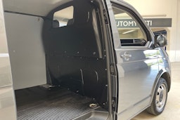 harmaa Volkswagen Transporter 2021 kuva 16.