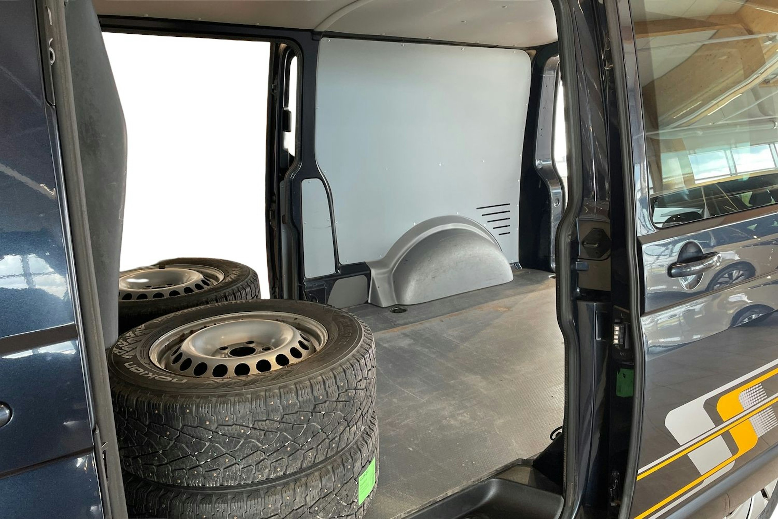 Sininen Volkswagen TRANSPORTER 2021 kuva 10.