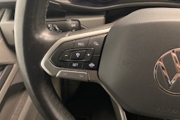 sininen Volkswagen Transporter 2021 kuva 15.