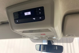 sininen Volkswagen Transporter 2021 kuva 23.