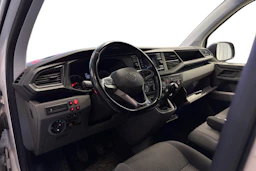 valkoinen Volkswagen Transporter 2021 kuva 3.
