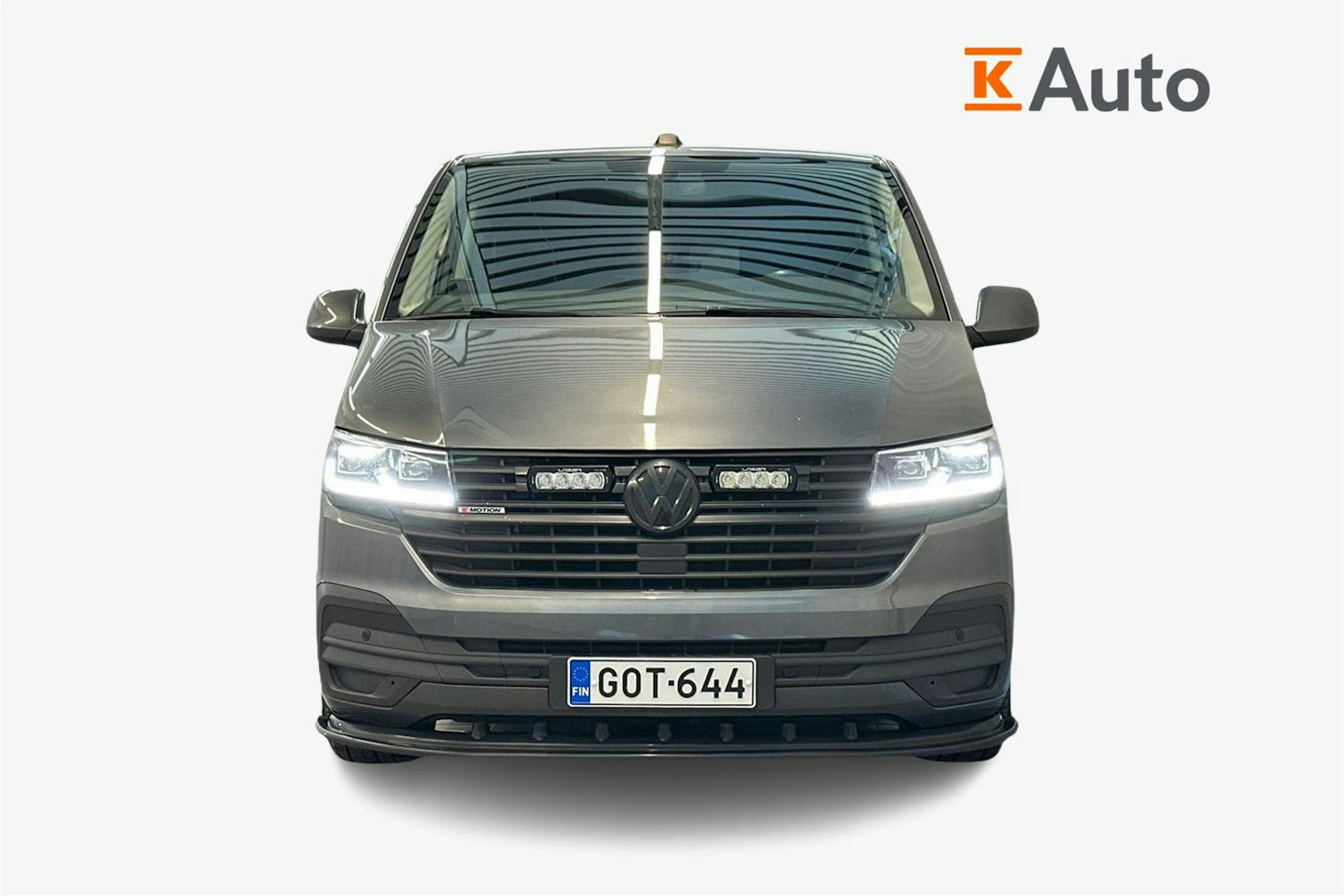 harmaa Volkswagen Transporter 2021 kuva 5.