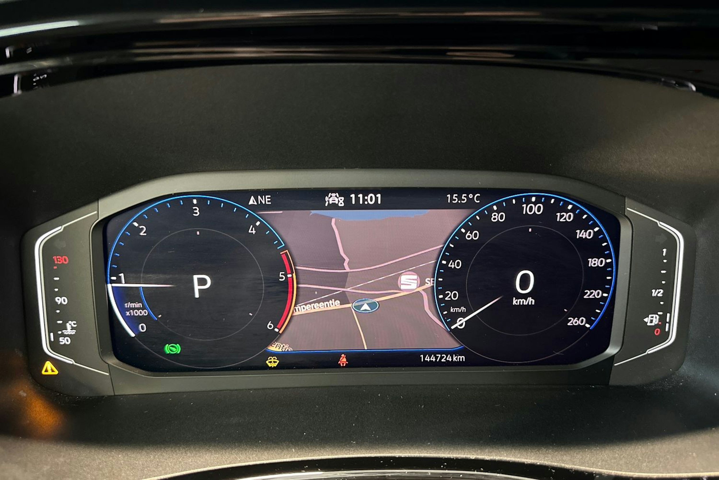 harmaa Volkswagen Transporter 2021 kuva 19.