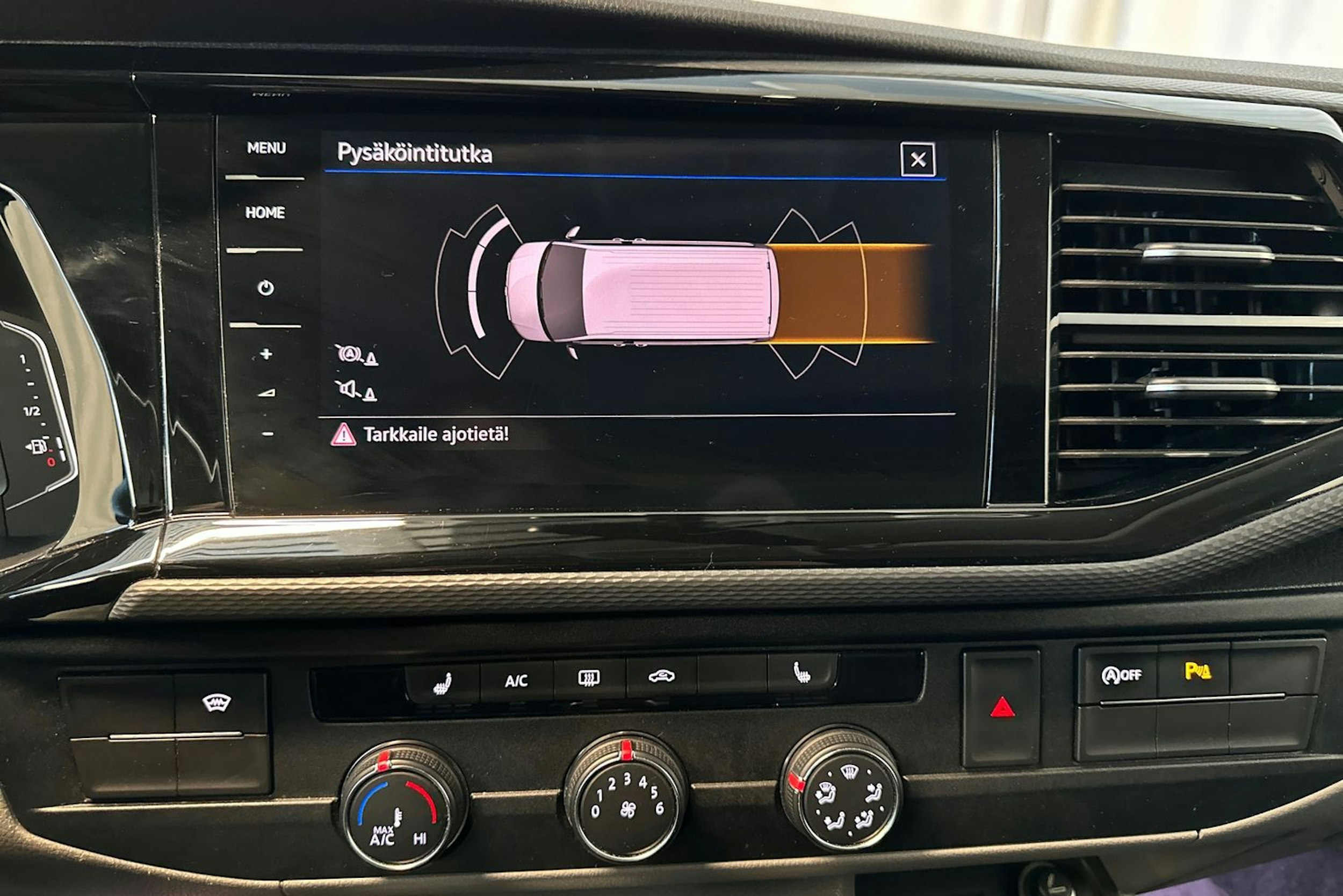 harmaa Volkswagen Transporter 2021 kuva 23.