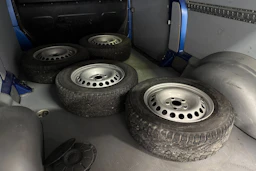 sininen Volkswagen Transporter 2021 kuva 16.