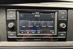 sininen Volkswagen Transporter 2021 kuva 26.