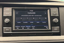sininen Volkswagen Transporter 2021 kuva 13.