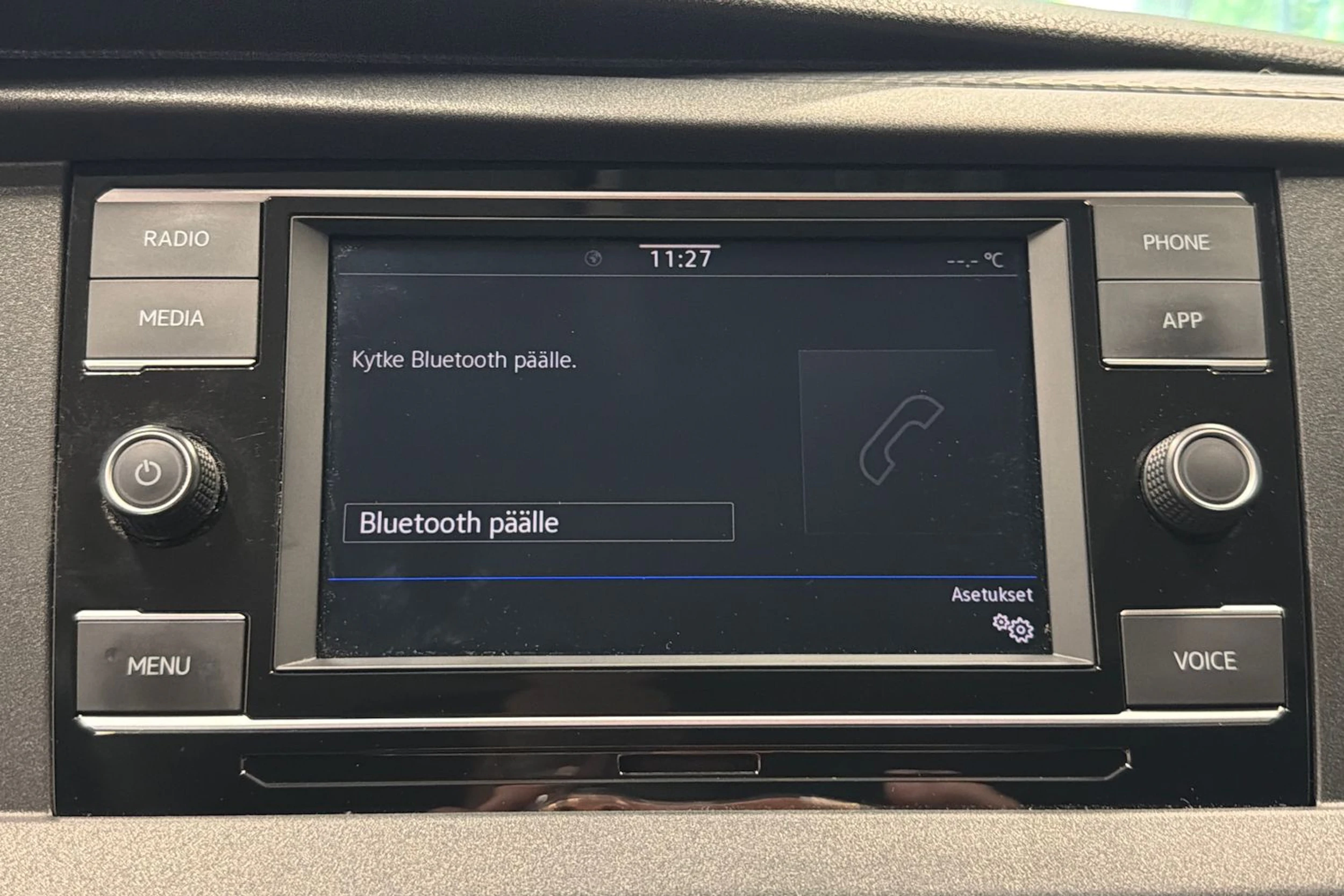 sininen Volkswagen Transporter 2021 kuva 15.