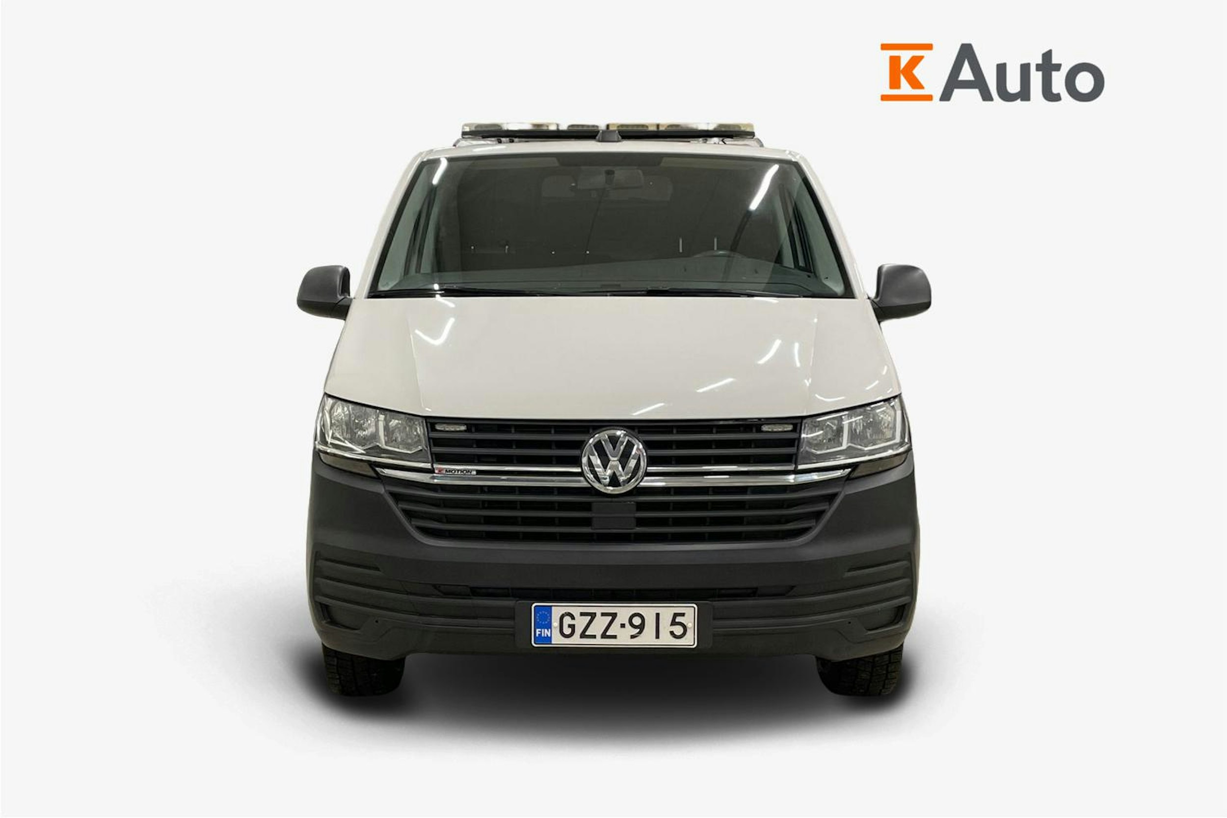 valkoinen Volkswagen Transporter 2021 kuva 4.