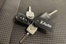 valkoinen Volkswagen Transporter 2021 kuva 12.