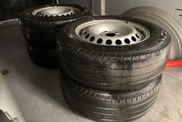 valkoinen Volkswagen Transporter 2021 kuva 16.