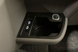 valkoinen Volkswagen Transporter 2021 kuva 23.