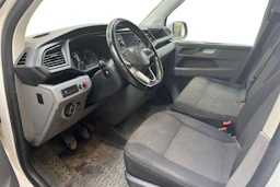 valkoinen Volkswagen Transporter 2021 kuva 3.