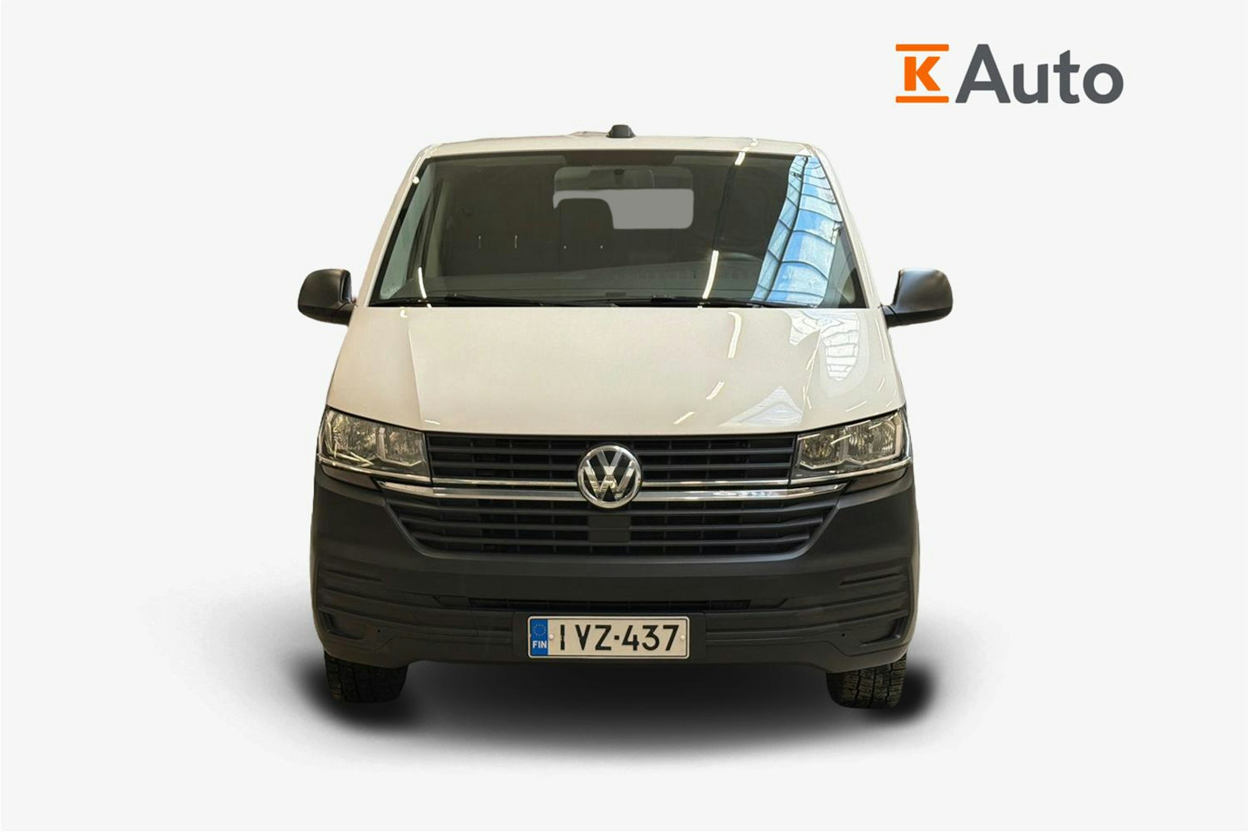 valkoinen Volkswagen Transporter 2021 kuva 5.
