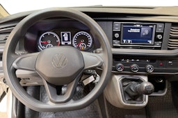 valkoinen Volkswagen Transporter 2021 kuva 9.