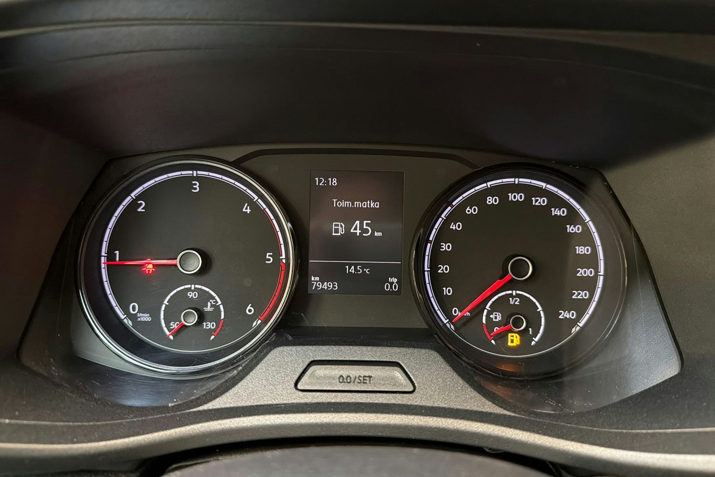 valkoinen Volkswagen Transporter 2021 kuva 13.