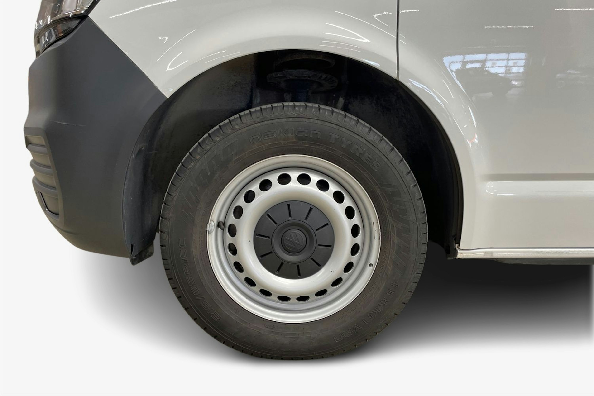 valkoinen Volkswagen Transporter 2021 kuva 14.