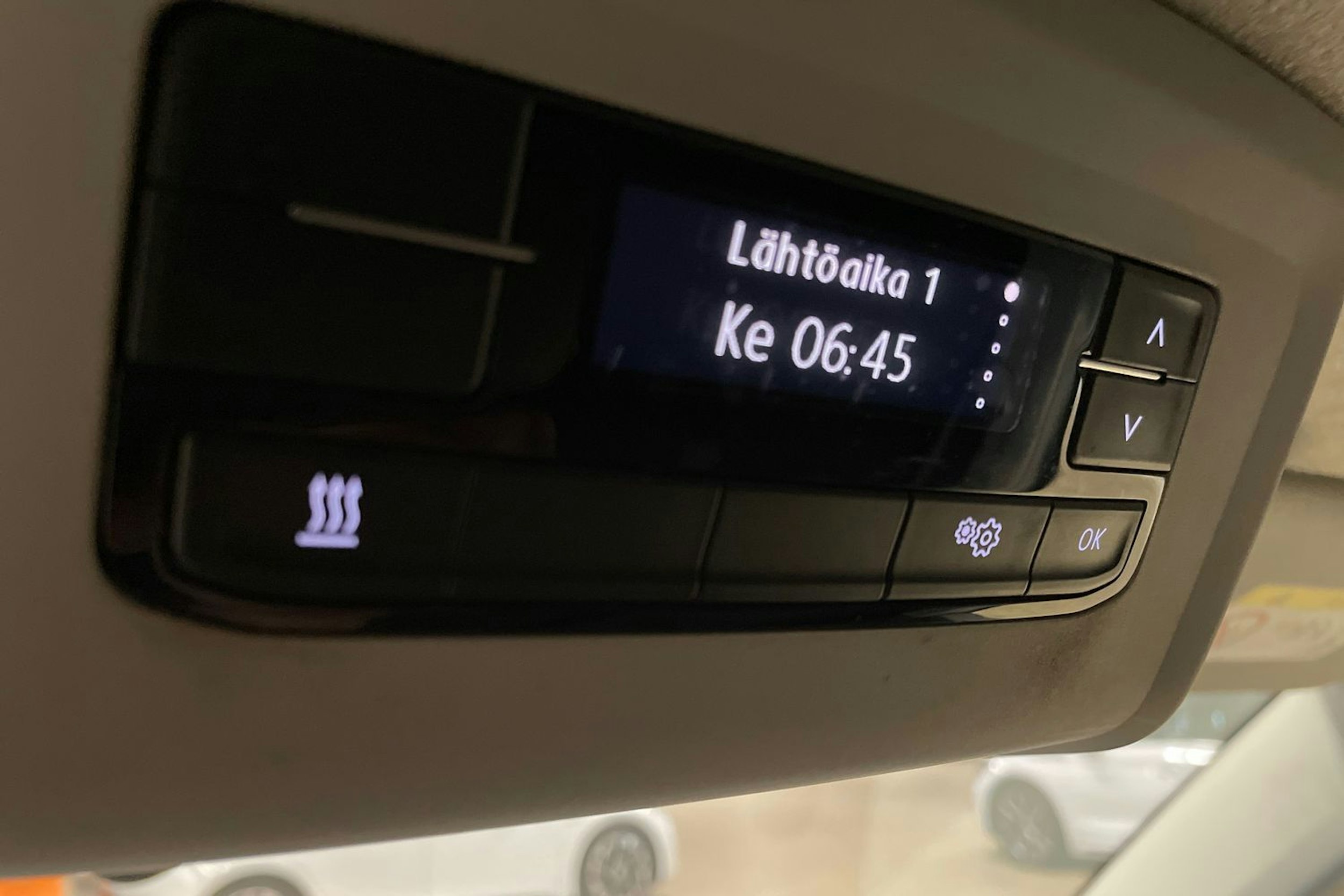 valkoinen Volkswagen Transporter 2021 kuva 28.