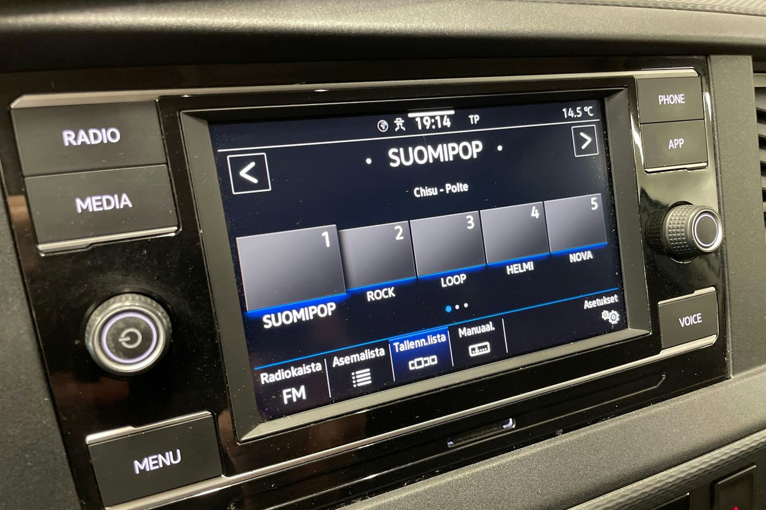 valkoinen Volkswagen Transporter 2021 kuva 32.